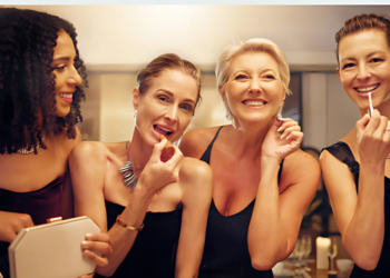 Mode en Schoonheidsnormen: Stijlvolle en Moderne Looks voor Vrouwen Boven de 40