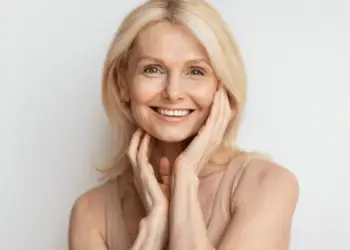 De Waarheid Over Collageen: Feiten, Fabels en Effectieve Methoden voor een Strakkere Huid