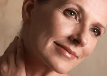 Waarom Je Huid Extra Zorg Nodig Heeft na Je 40e